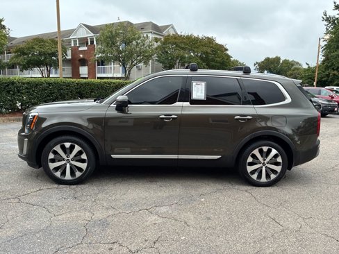 Used 2022 Kia Telluride S image 2