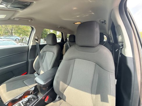 Used 2024 Kia Sportage LX image 23