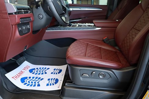 Used 2025 Cadillac Escalade Sport w/ Touring Package image 11