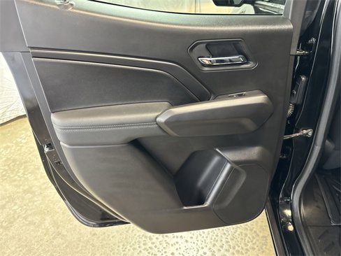 Used 2025 Chevrolet Colorado LT w/ Advanced Trailering Package image 23