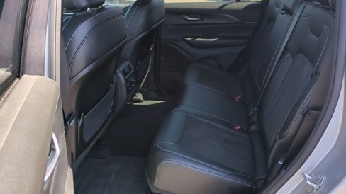 Used 2024 Jeep Grand Cherokee Altitude image 20