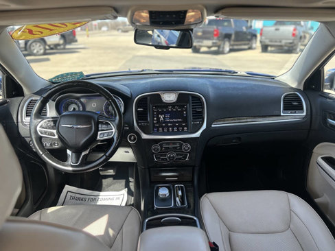 Used 2018 Chrysler 300 Limited w/ Safetytec Plus Group image 20