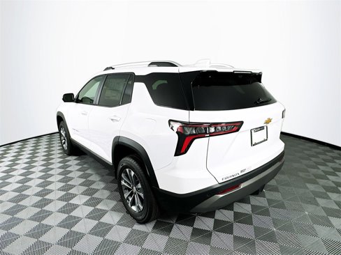 New 2025 Chevrolet Equinox LT w/ Convenience Package II image 3