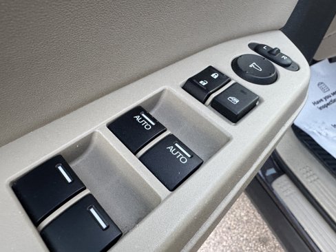 Used 2015 Honda Pilot Touring image 11