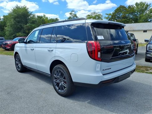 New 2025 Ford Expedition Platinum image 5