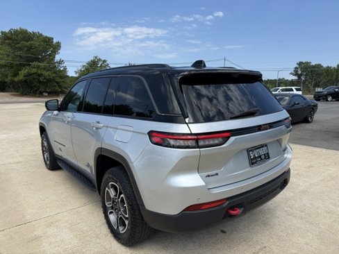 Used 2022 Jeep Grand Cherokee Trailhawk w/ ADV Protech Group II image 3