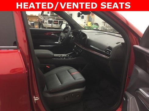 Used 2024 Chevrolet Traverse RS w/ LPO, Floor Liner Package image 17