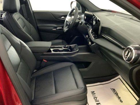 New 2026 Chevrolet Equinox LT w/ Convenience Package II image 24