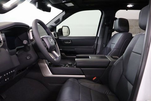 New 2026 Toyota Sequoia Platinum image 9