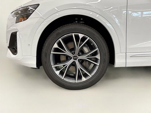 New 2025 Audi Q8 Premium Plus image 19
