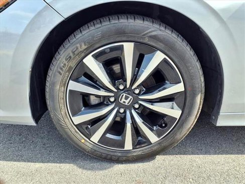 Used 2022 Honda Civic EX image 9