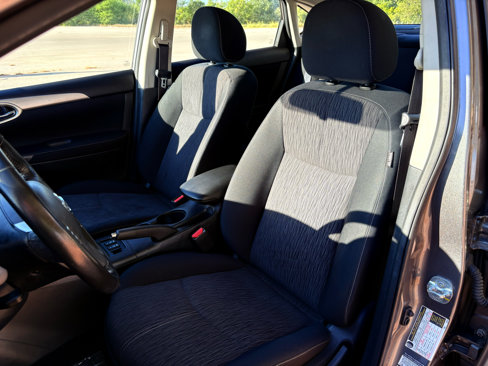 Used 2015 Nissan Sentra SV w/ Navigation Package image 34