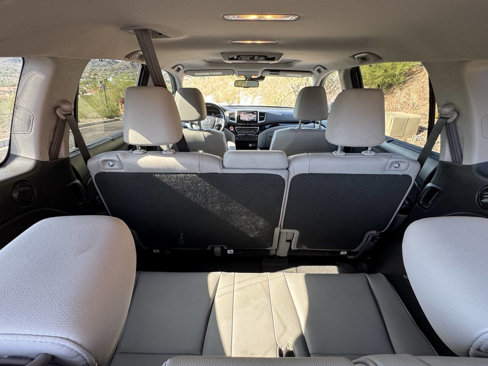 Used 2017 Honda Pilot Touring image 14
