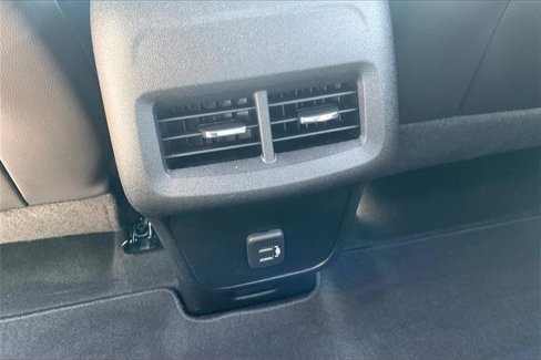 Used 2022 Chevrolet Equinox RS w/ RS Leather Package image 31