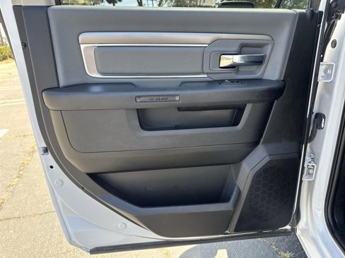 Used 2022 RAM 1500 Classic SLT image 24