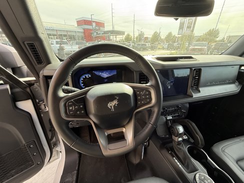 Used 2024 Ford Bronco Big Bend image 13