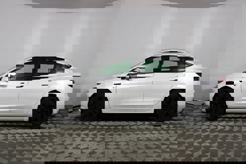 Used 2025 Tesla Model 3 Long Range image 26