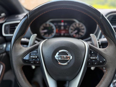 Used 2020 Nissan Maxima SR w/ Sport Mat Group image 16