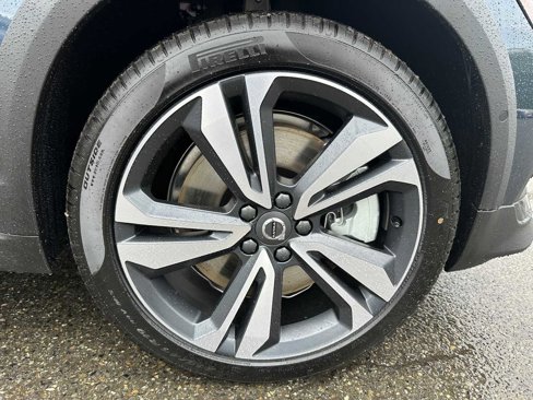 New 2026 Volvo V60 B5 Cross Country Plus w/ Climate Package image 9
