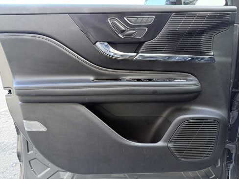 Used 2022 Lincoln Corsair FWD image 42