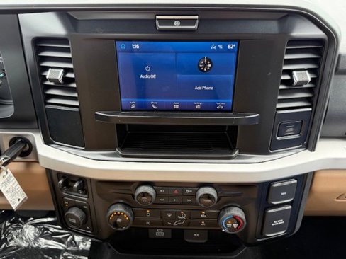 New 2025 Ford F250 XLT w/ F-250 >10K GVWR Package image 14