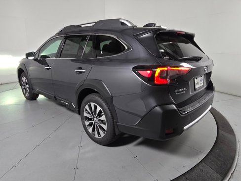 New 2025 Subaru Outback Touring XT image 3