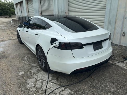 Used 2023 Tesla Model S image 3