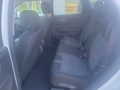 Used 2025 Chevrolet Blazer LT image 29