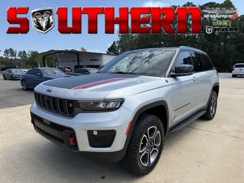 Used 2022 Jeep Grand Cherokee Trailhawk w/ ADV Protech Group II image 1