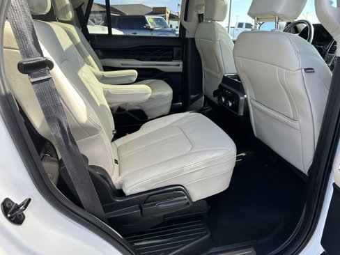 Used 2021 Ford Expedition Platinum image 11