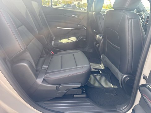 New 2026 Chevrolet Traverse Z71 image 18