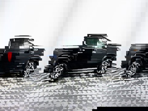 New 2025 GMC Sierra 1500 Denali image 8