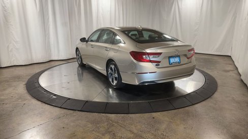 Used 2018 Honda Accord EX image 9