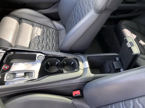 Certified 2023 Audi e-tron GT Prestige w/ Prestige Package image 9