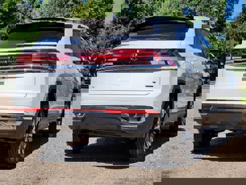 New 2026 Volkswagen Atlas Cross Sport SE image 7
