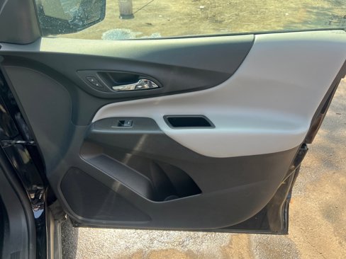 Used 2023 Chevrolet Equinox LT image 17