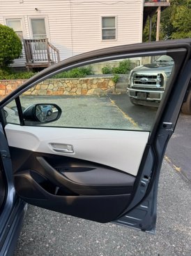 Used 2020 Toyota Corolla LE image 29