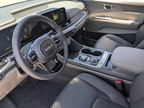 New 2026 Kia Carnival EX image 16