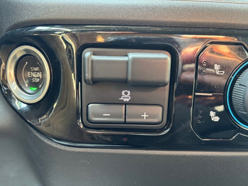 Used 2023 Chevrolet Silverado 1500 RST w/ Z71 Off-Road Package image 21