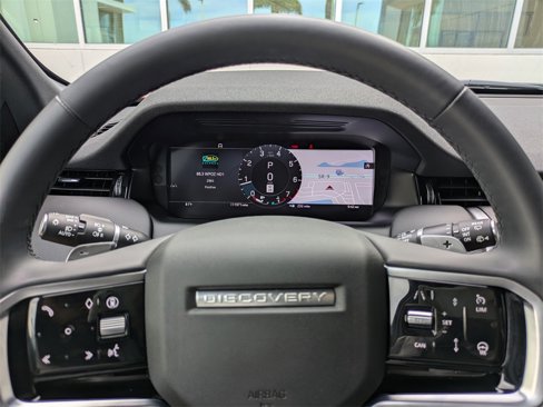 Certified 2024 Land Rover Discovery Sport Dynamic SE image 30