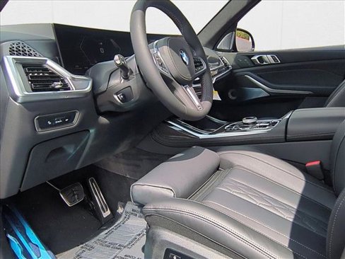 New 2026 BMW X7 M60i image 10