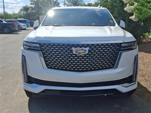 Used 2024 Cadillac Escalade ESV Luxury w/ LPO, Floor Liner Package image 5