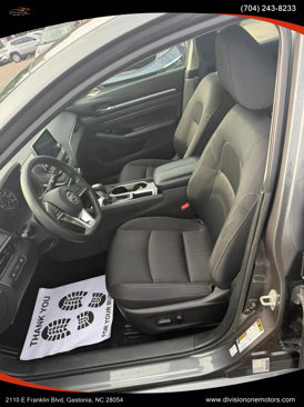 Used 2021 Nissan Altima 2.5 SV image 13