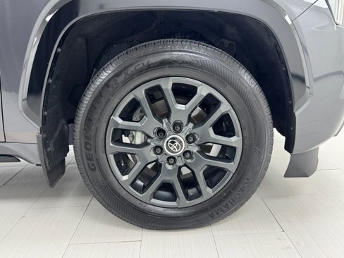 Used 2024 Toyota Sequoia Platinum image 46