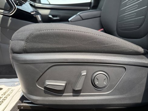 Used 2023 Hyundai Santa Cruz SEL Premium image 12