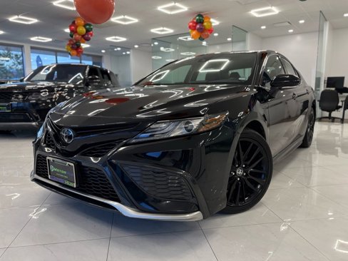 Used 2023 Toyota Camry XSE image 1