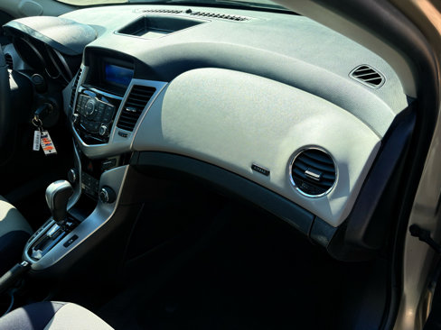 Used 2014 Chevrolet Cruze LS image 6