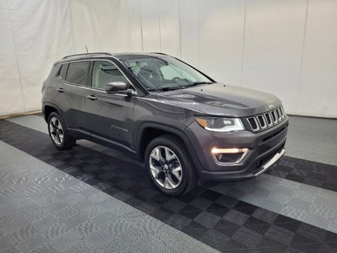 Used 2018 Jeep Compass Limited w/ Navigation Group image 11