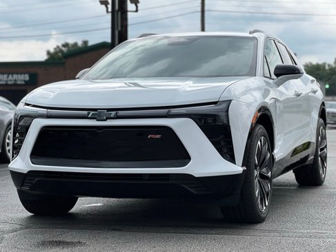 Used 2024 Chevrolet Blazer EV RS image 13