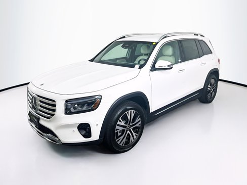 Used 2025 Mercedes-Benz GLB 250 image 4